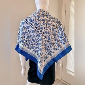 Women's White and blue silk Shawl under “Majolica” Silk 100%. Size 35” x35”.